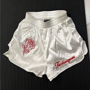 Rosé Retro Muay Thai Shorts in White with Red Rose Embroidery